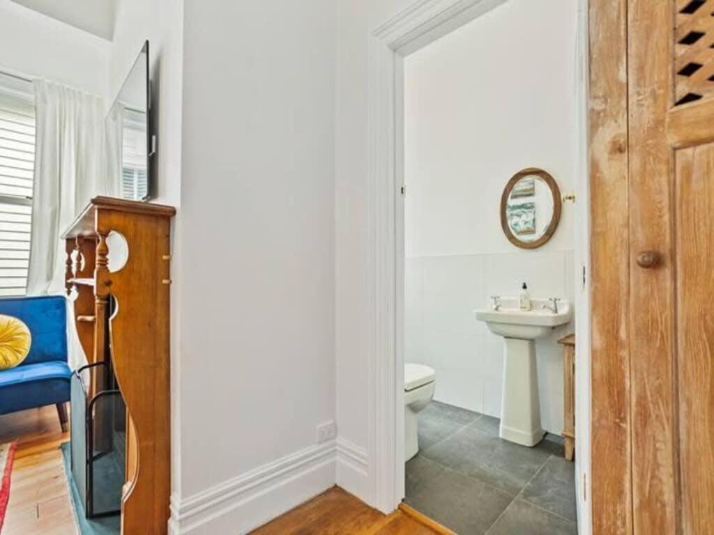 Cheerful 1 Bedroom Home With Free Parking Auckland Exterior photo